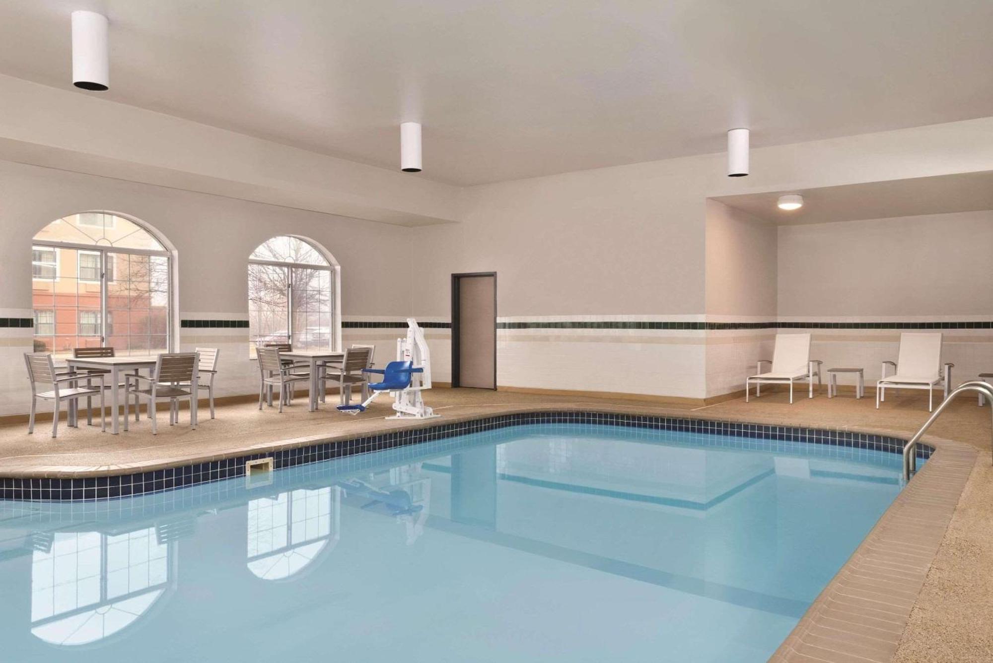 Country Inn & Suites By Radisson, Merrillville, In Zewnętrze zdjęcie